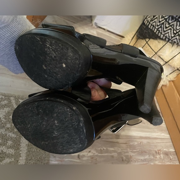 Michael Michael Kors black leather heels - Picture 4 of 5